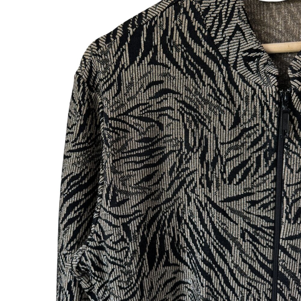 Chico's Travelers Sz 2/US Lg Long Sleeve Zip Up Cardigan Leaf Metallic Pockets - Picture 5 of 16